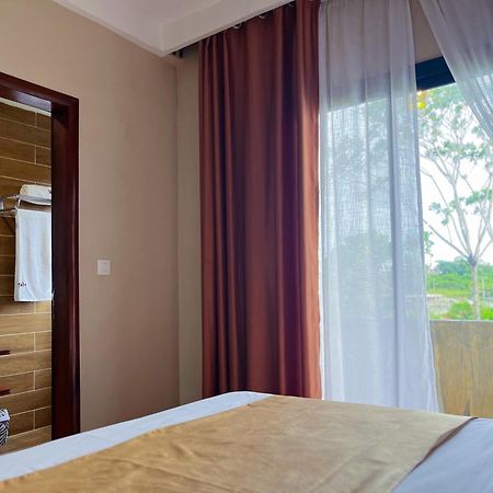 Sky Kenako Hotel Kribi Kültér fotó