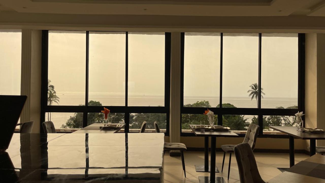 Sky Kenako Hotel Kribi Kültér fotó