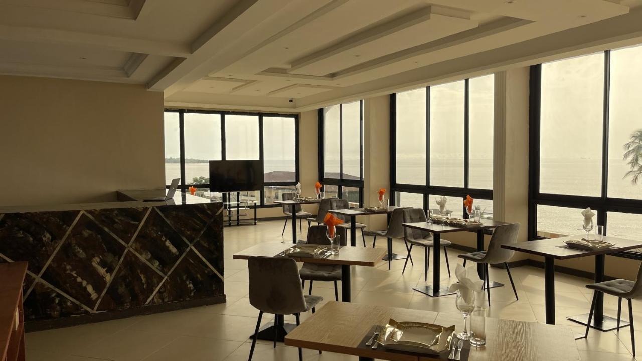 Sky Kenako Hotel Kribi Kültér fotó
