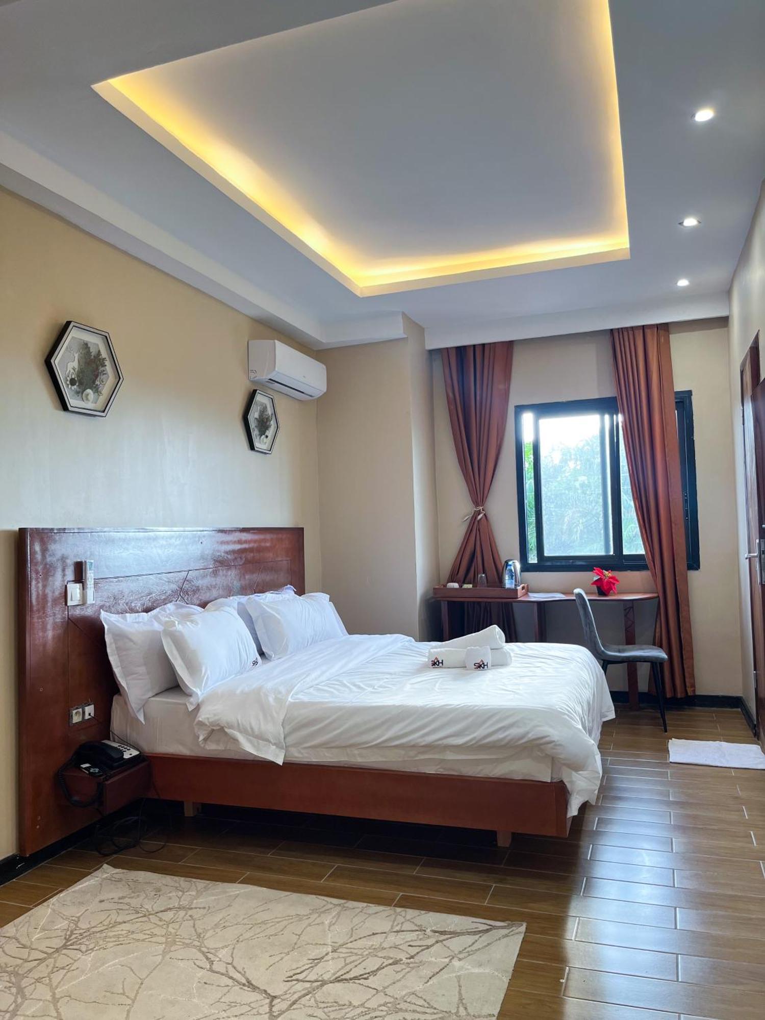 Sky Kenako Hotel Kribi Kültér fotó